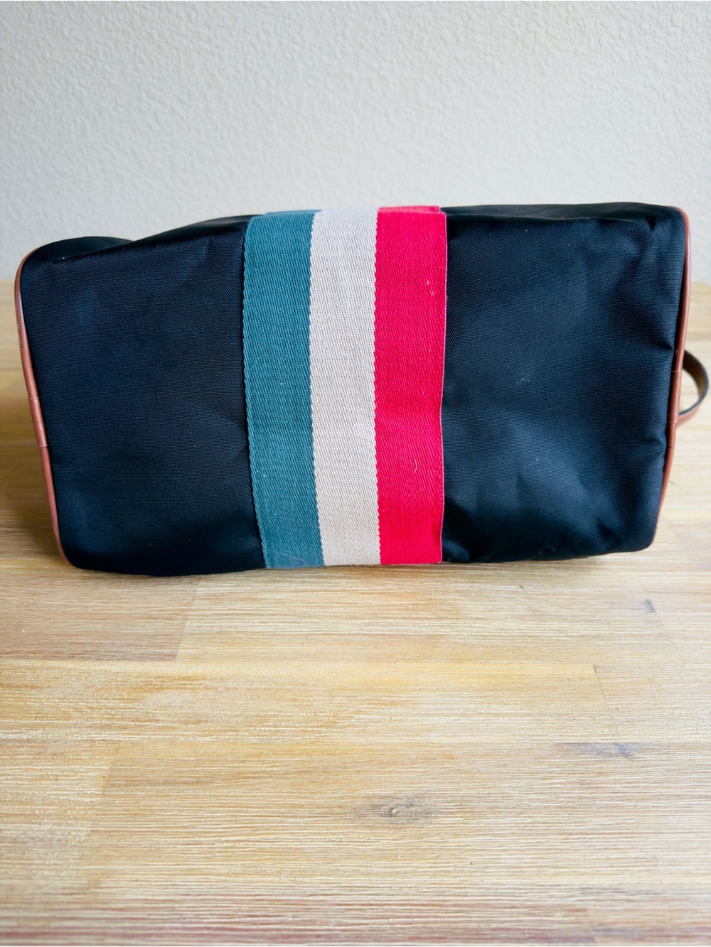 Vintage Lark Travel Purse Carry On Bag Leather Double Handles Shoulder Strap - Picture 10 of 16